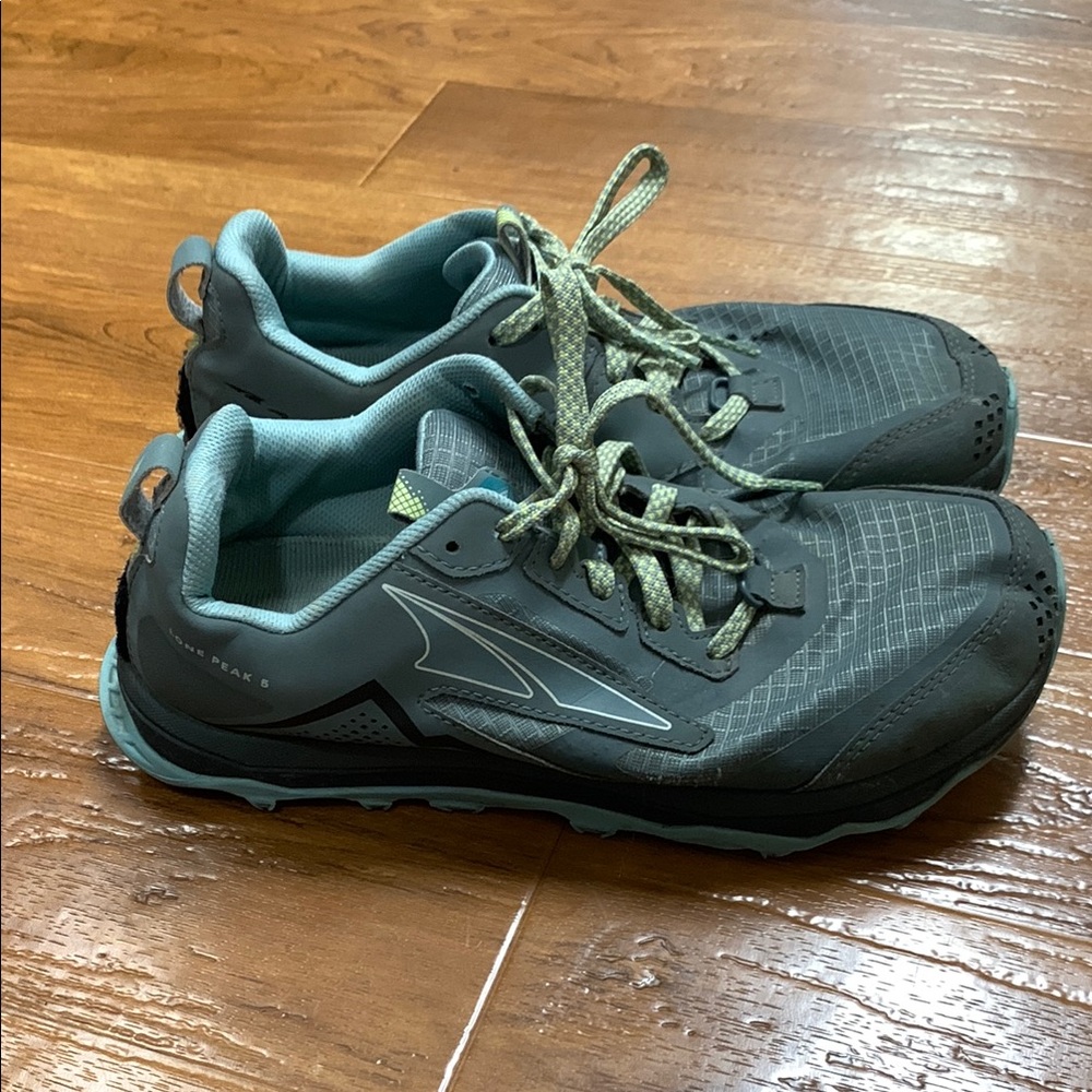 Altra Lone Peak 5 Trail Running Hiking Shoes